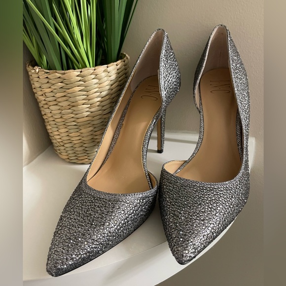 Sparkling Grey/Silver Heels - Picture 2 of 12